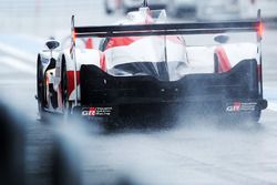 #8 Toyota Gazoo Racing Toyota TS050 Hybrid: Anthony Davidson, Sébastien Buemi, Kazuki Nakajima