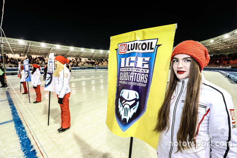 Однако оставшиеся этапы Gladiators пройдут на искусственном льду, где неожиданностей обычно случается больше, чем на естественном. Так что заранее отдавать победу Дмитрию точно рано. Следующая остановка – Берлин, ледовый стадион «Хорст Дом», 3-4 марта