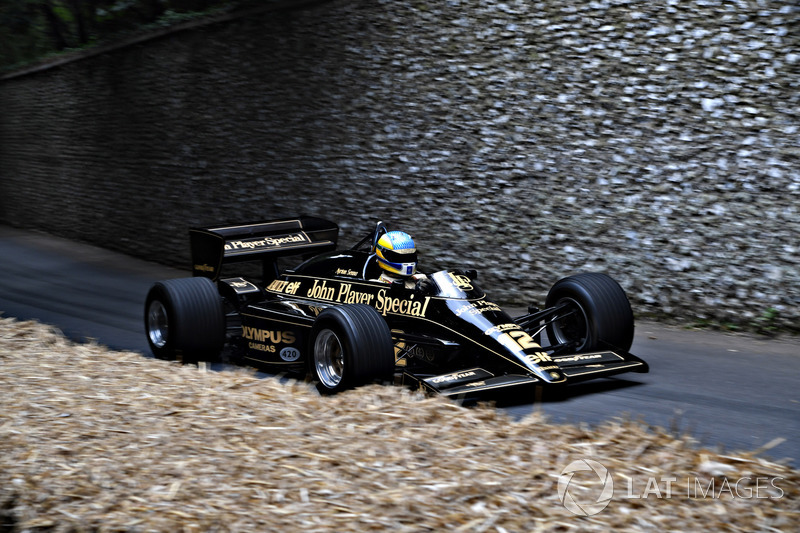 Lotus 97T Chris Dinnage
