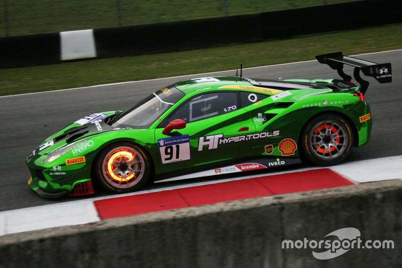 #91 Rossocorsa Ferrari 488: Philipp Baron