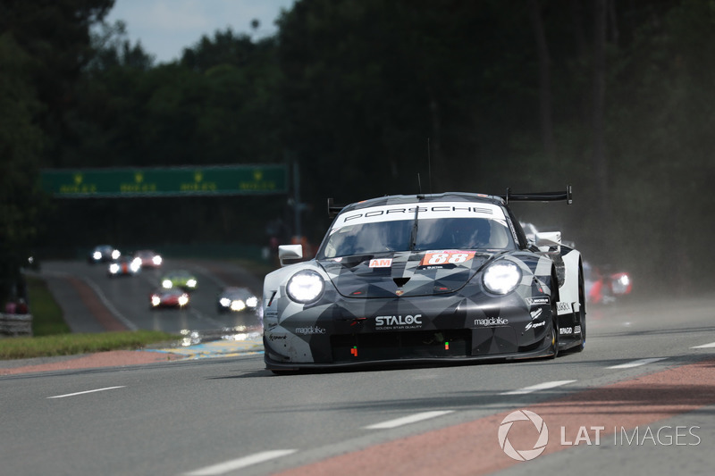 #88 Dempsey Proton Competition Porsche 911 RSR: Matteo Cairoli, Khaled Al Qubaisi, Giorgio Roda