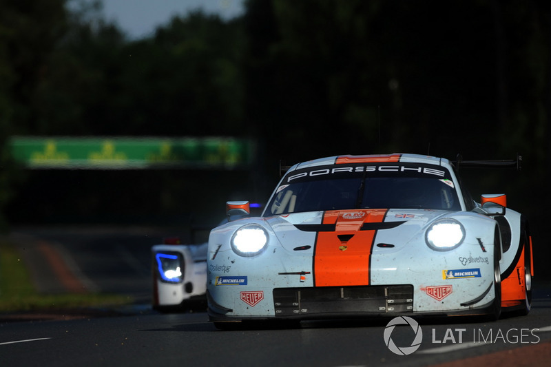 #86 Gulf Racing Porsche 911 RSR: Michael Wainwright, Benjamin Barker, Alex Davison