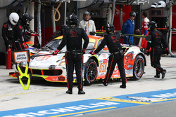 #61 Clearwater Racing Ferrari 488 GTE: Weng Sun Mok, Keita Sawa, Matthew Griffin