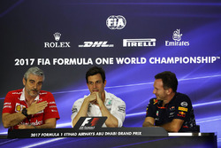 Maurizio Arrivabene, Team Principal Ferrari, Toto Wolff, Direttore del Motorsport Mercedes AMG F1 e