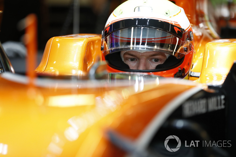 Oliver Turvey, McLaren MCL32
