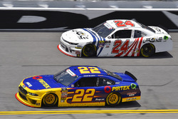 Ryan Blaney, Team Penske, Ford Mustang Pirtek and Justin Haley, GMS Racing, Chevrolet Camaro FOE
