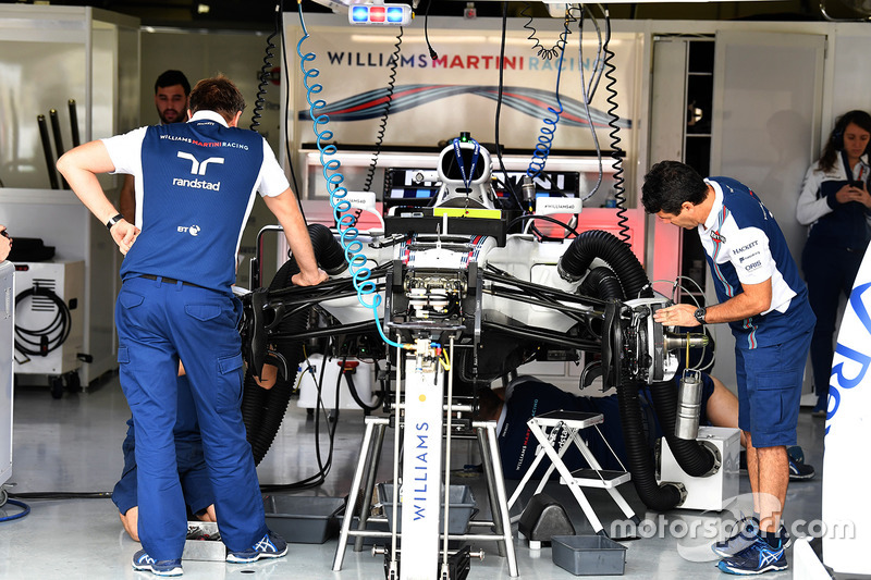 Williams FW40 nel garage