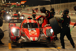 #25 CEFC Manor TRS Team China ORECA 07-Gibson: Roberto Gonzalez, Simon Trummer, Vitaly Petrov