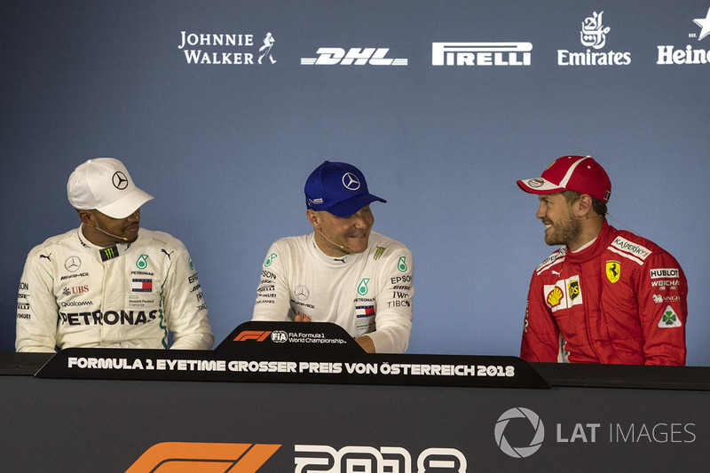 Lewis Hamilton, Mercedes-AMG F1, Valtteri Bottas, Mercedes-AMG F1 et Sebastian Vettel, Ferrari, en conférence de presse