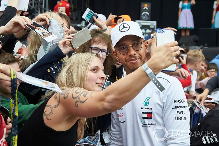 Lewis Hamilton, Mercedes AMG F1