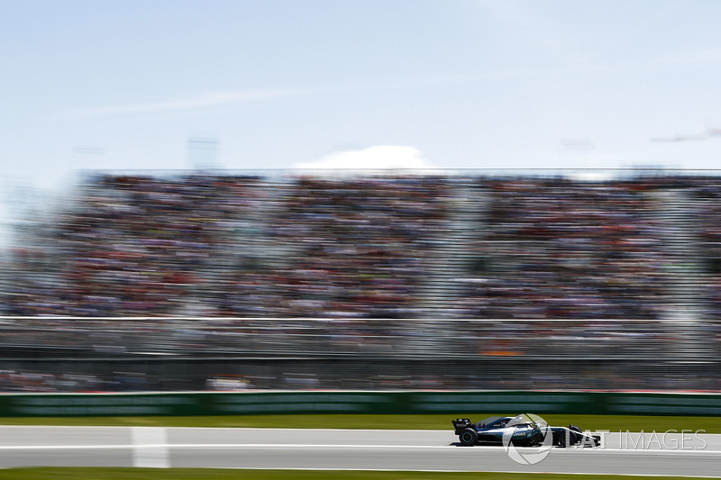 Lewis Hamilton, Mercedes AMG F1 W09.