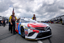 Kyle Busch, Joe Gibbs Racing, Toyota Camry M&M's Red White & Blue