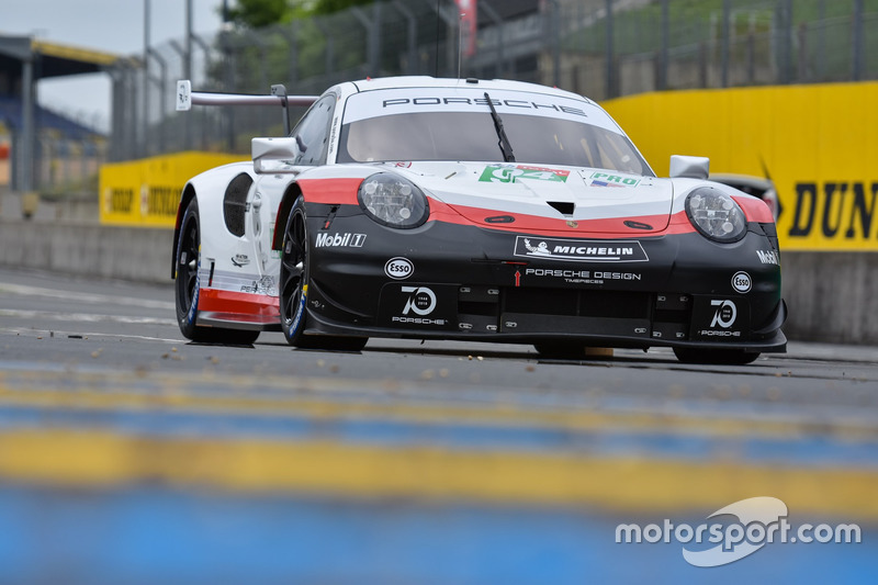 #94 Porsche GT Team Porsche 911 RSR