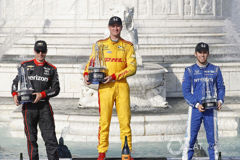 Will Power, Team Penske Chevrolet, Ryan Hunter-Reay, Andretti Autosport Honda, Ed Jones, Chip Ganassi Racing Honda, podium