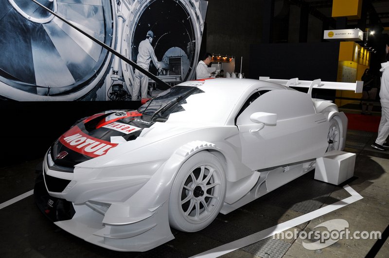 #16 MOTUL MUGEN NSX-GT