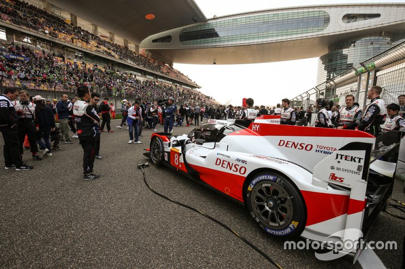 #8 Toyota Gazoo Racing Toyota TS050 - Hybrid: Sébastien Buemi, Kazuki Nakajima, Brendon Hartley