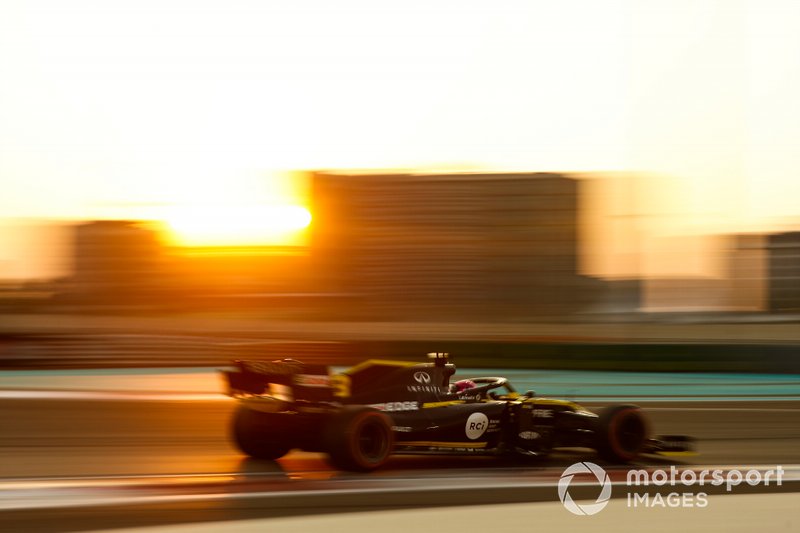 Daniel Ricciardo, Renault F1 Team R.S.19