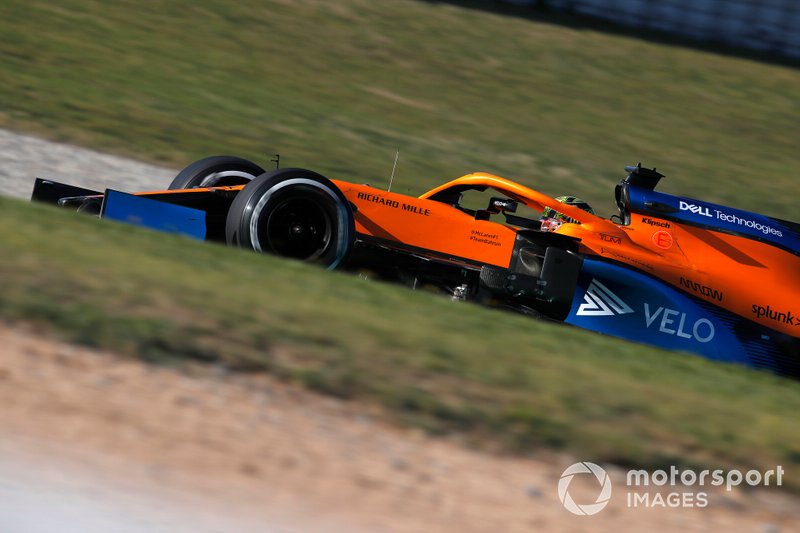 20º Lando Norris, McLaren MCL35: 1:17.573 (con neumáticos C2)
