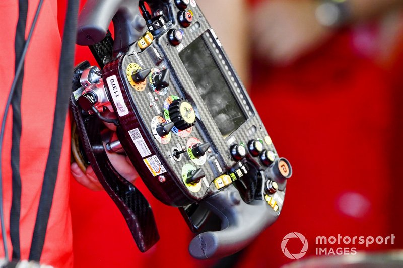 Volante della Ferrari SF90