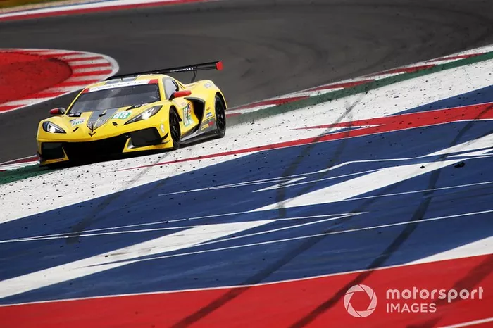 #63 Corvette Racing, Chevrolet Corvette C8.R - Jan Magnussen, Mike Rockenfeller 
