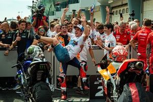 2. Marc Marquez, Repsol Honda Team, mit Bruder Alex Marquez, Moto2-Weltmeister 2019