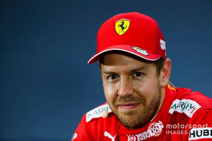 Sebastian Vettel, Ferrari en la conferencia de prensa 