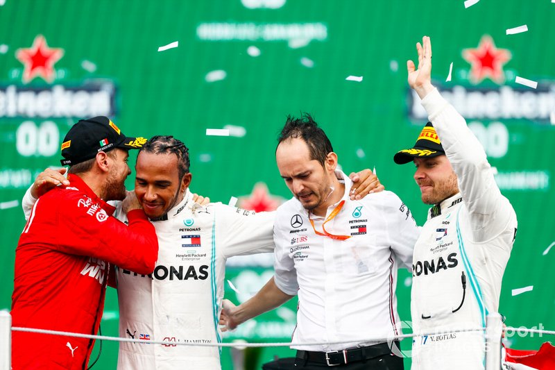Podio: ganador de la carrera Lewis Hamilton, Mercedes AMG F1, segundo lugar Sebastian Vettel, Ferrari, Race y el segundo lugar Valtteri Bottas, Mercedes AMG F1