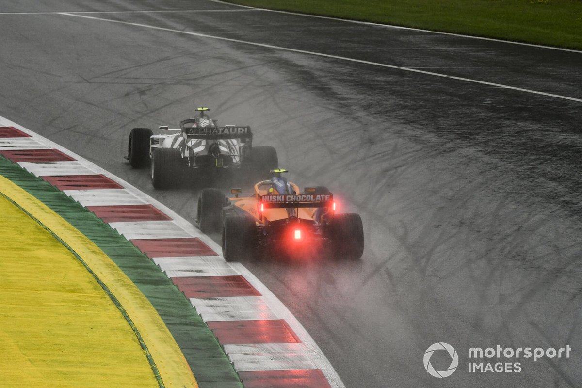 Pierre Gasly, AlphaTauri AT01, Lando Norris, McLaren MCL35