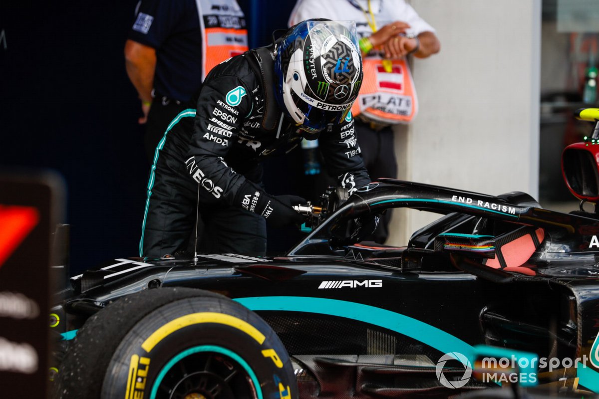 Valtteri Bottas, Mercedes-AMG Petronas F1, en parc ferme