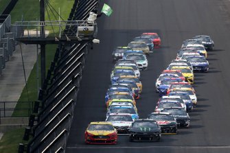 Joey Logano, Team Penske, Ford Mustang, Kurt Busch, Chip Ganassi Racing, Chevrolet Camaro