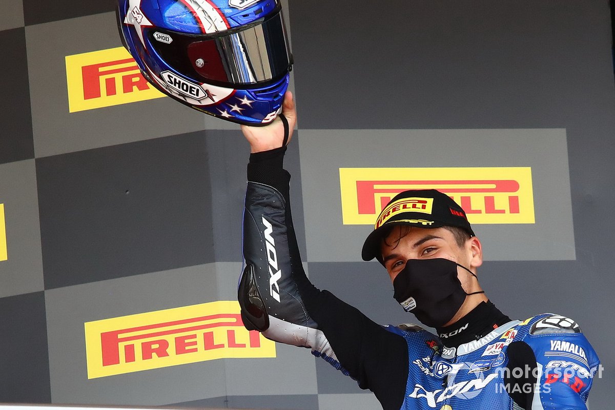 Race winner Bahattin Sofuoglu, Biblion Motoxracing Yamaha WSSP300