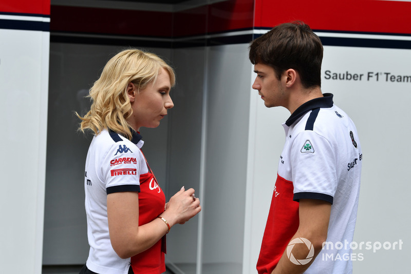 Charles Leclerc, Alfa Romeo Sauber F1 Team and Ruth Buscombe, Alfa Romeo Sauber F1 Team Race Strategist