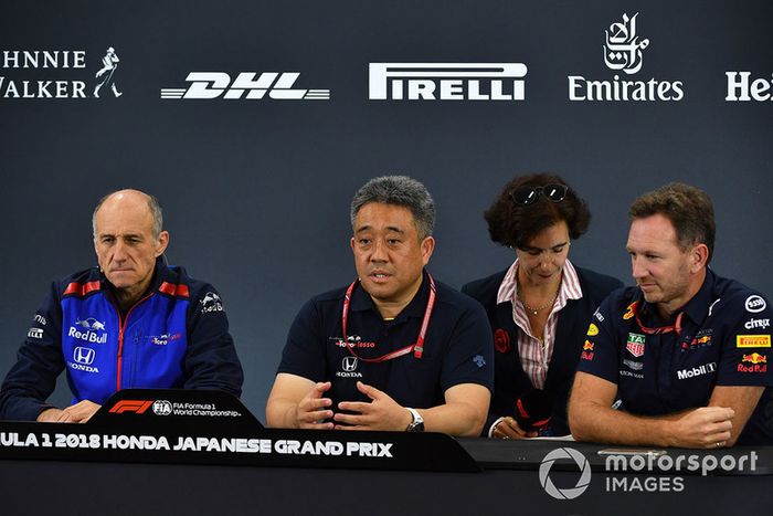 Franz Tost, director de la Scuderia Toro Rosso, Toyoharu Tanabe, Honda F1 director técnico de Honda y Horner, director de Red Bull