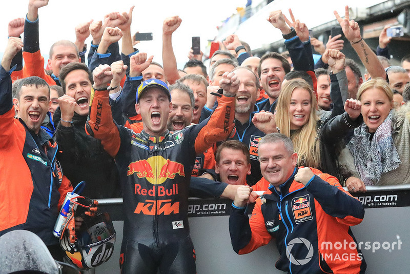 Обладатель третьего места Пол Эспаргаро, Red Bull KTM Factory Racing