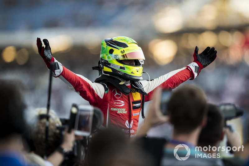 Capacete de Mick Schumacher em 2018