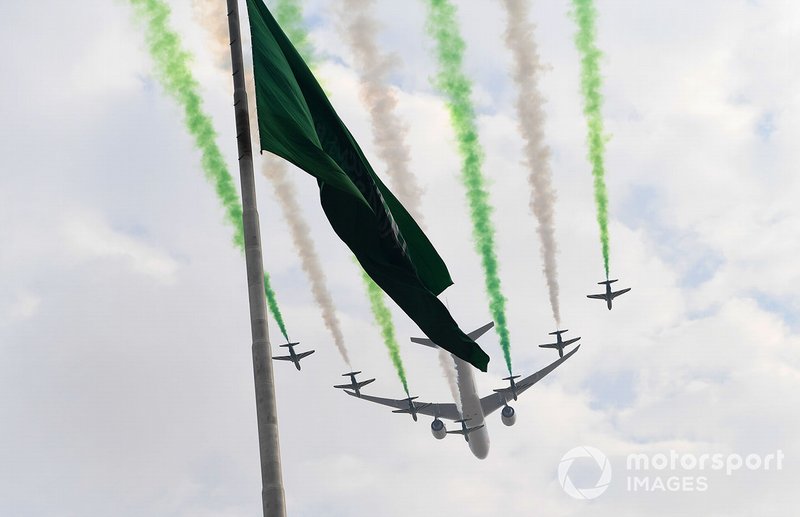 Aviones pasan por el circuito
