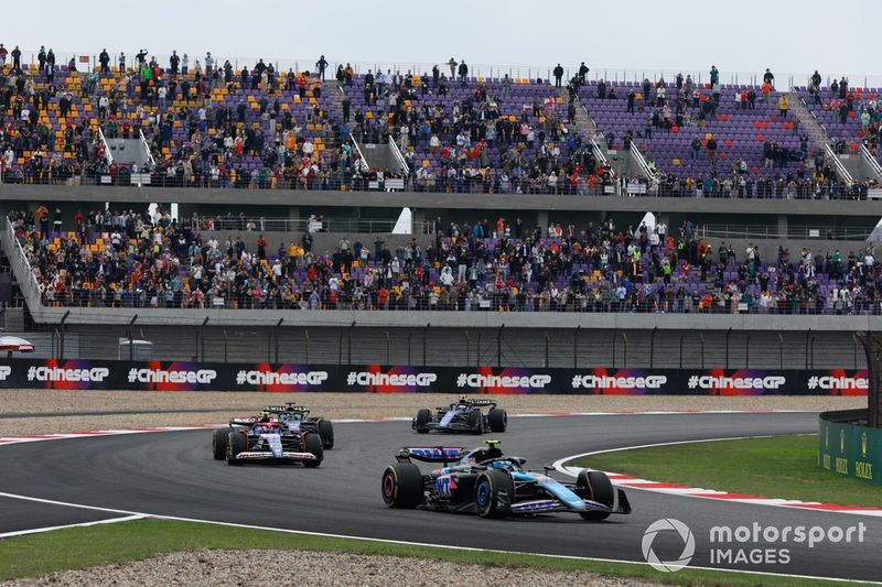 Pierre Gasly, Alpine A524, Yuki Tsunoda, RB F1 Team VCARB 01, Alex Albon, Williams FW46