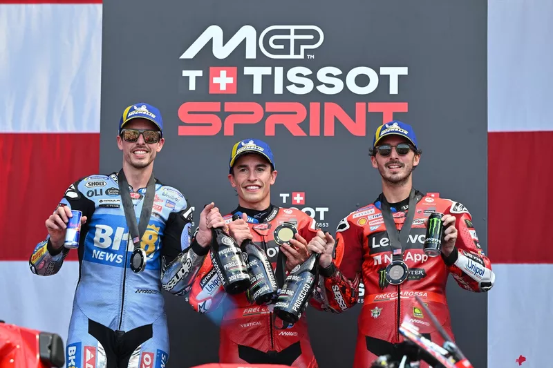 Alex Marquez, Gresini Racing, Marc Marquez, Ducati Team, Francesco Bagnaia, Ducati Team