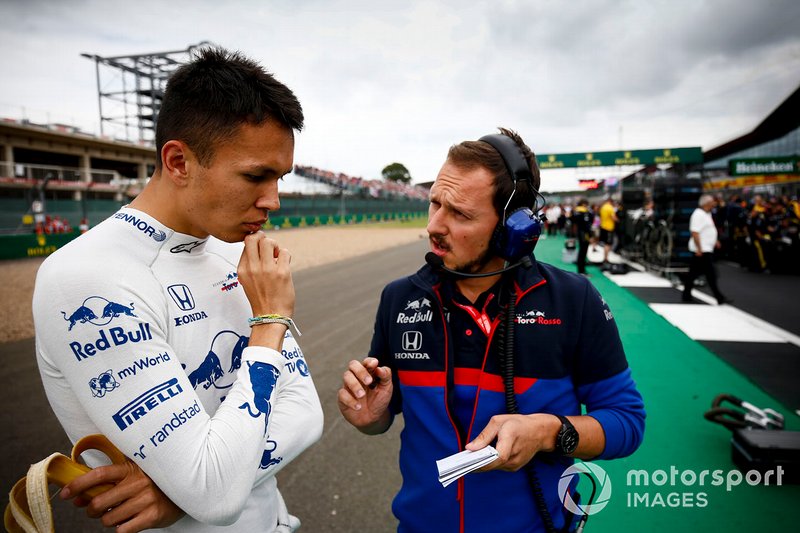 Alexander Albon, Toro Rosso, on the grid
