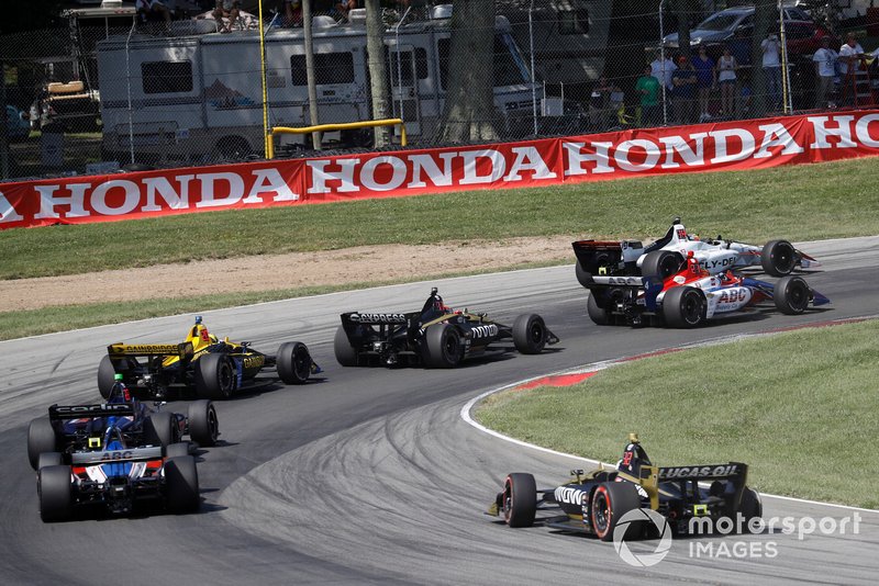 Tony Kanaan, A.J. Foyt Enterprises Chevrolet, Marcus Ericsson, Arrow Schmidt Peterson Motorsports Honda