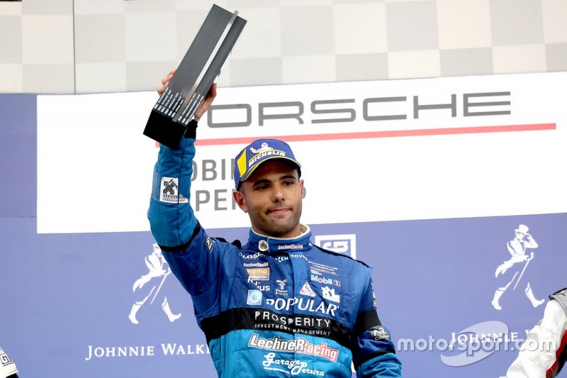 Podio: Il vincitore della gara Dylan Pereira, Momo Megatron Lechner Racing