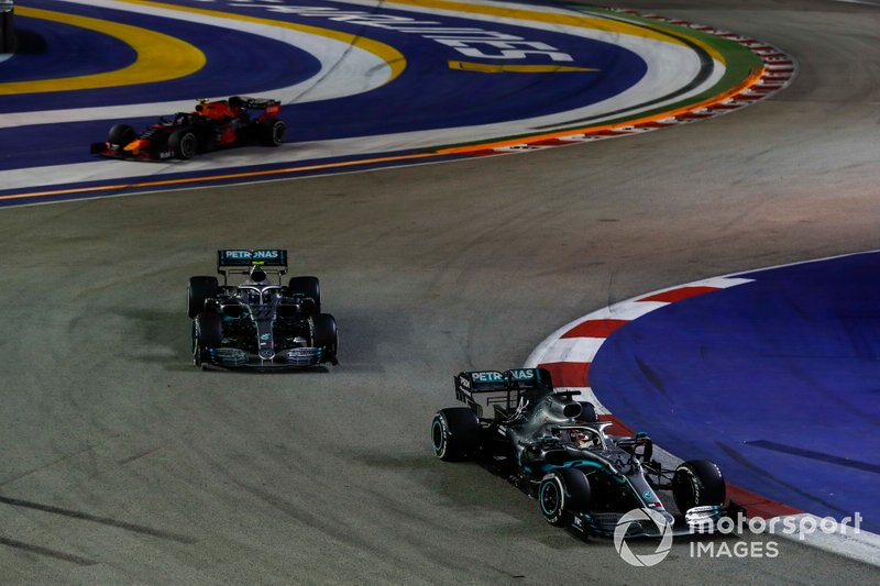 Lewis Hamilton, Mercedes AMG F1 W10, Valtteri Bottas, Mercedes AMG W10