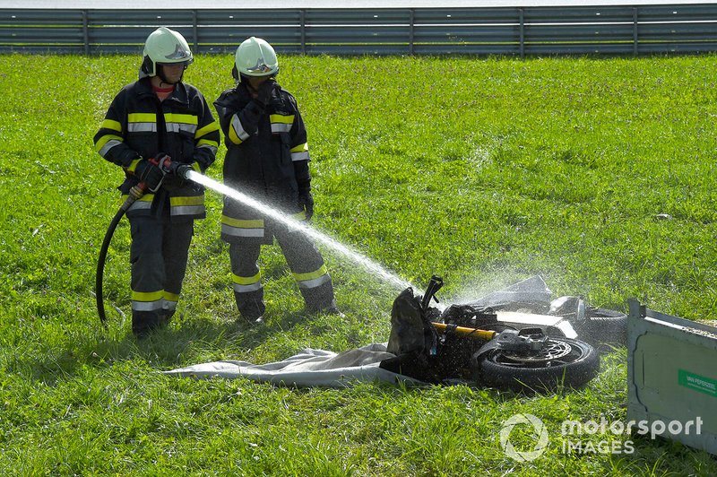 Moto di MotoE a fuoco