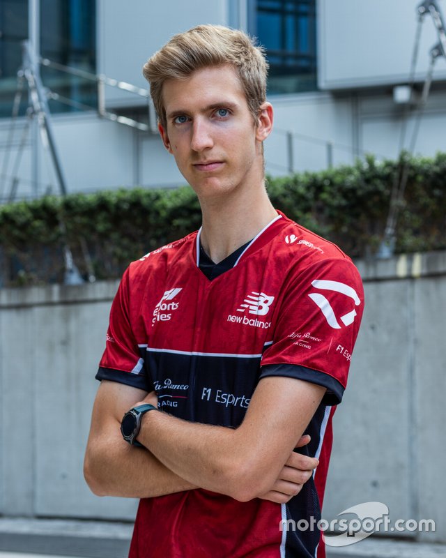 Bereznay Dániel, Alfa Romeo eSport Team