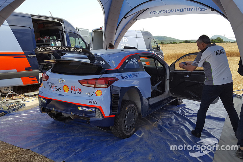 Preparazione della vettura di Dani Sordo, Hyundai Motorsport