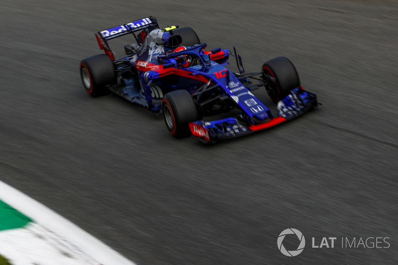 Gasly makes it through to Q3