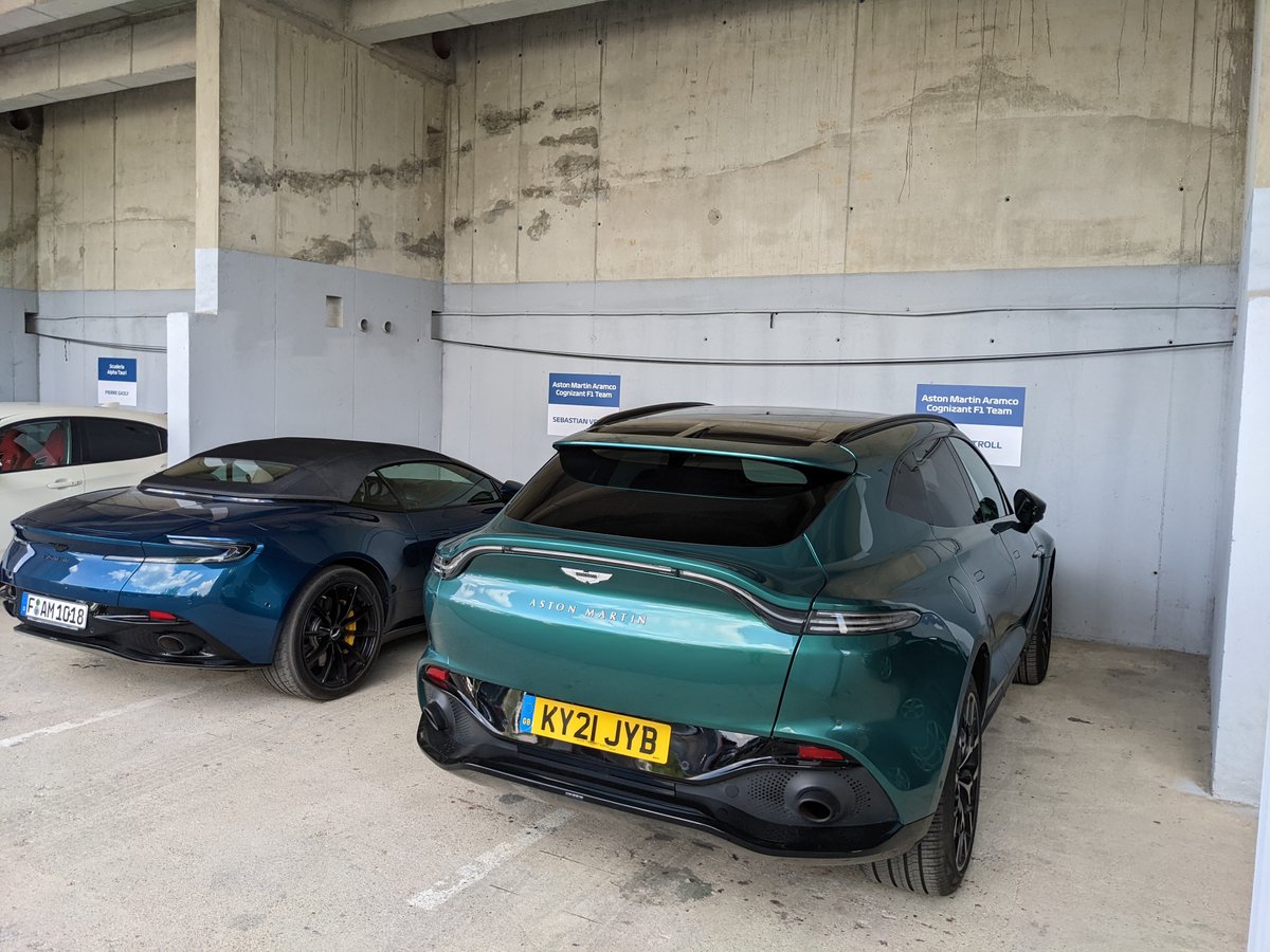 Aston Martin DBX, Lance Stroll; Aston Martin DB11 Volante, Sebastian Vettel