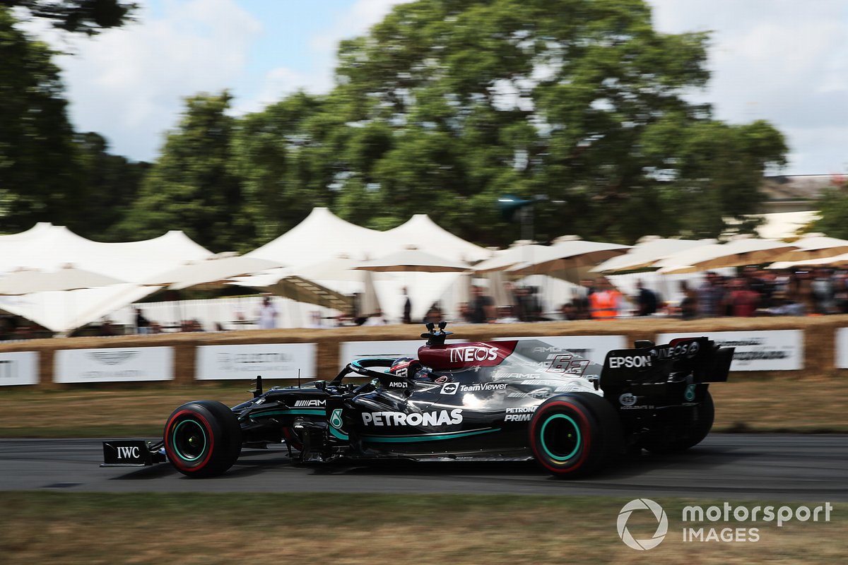George Russell, Mercedes W10