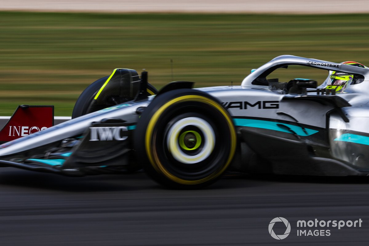 Lewis Hamilton, Mercedes W13