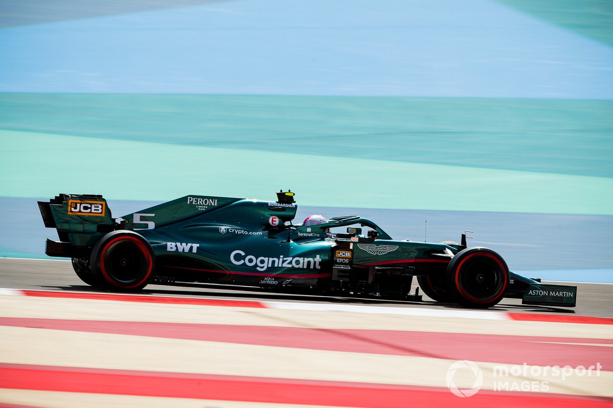Себастьян Феттель, Aston Martin AMR21